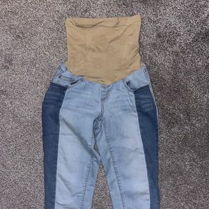 Jessica Simpson medium blue ankle maternity jeans